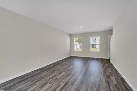 561 Wagon Trl, Duncan, SC 29334 photo 6