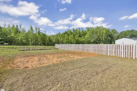 561 Wagon Trl, Duncan, SC 29334 photo 3