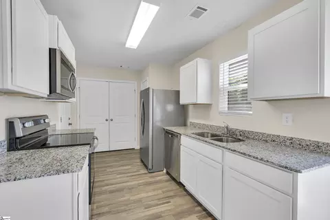 561 Wagon Trl, Duncan, SC 29334 photo 10