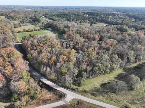 102 Benfields Rdg, Williamston, SC 29697 photo 2