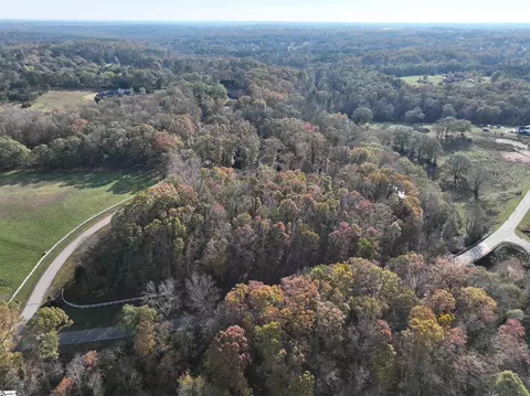 102 Benfields Rdg, Williamston, SC 29697 photo 8