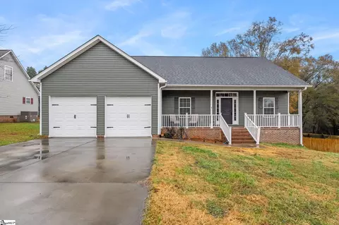 104 N Adams Ct, Easley, SC 29642