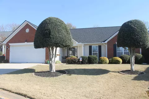 307 Lexington Pl, Greenville, SC 29615