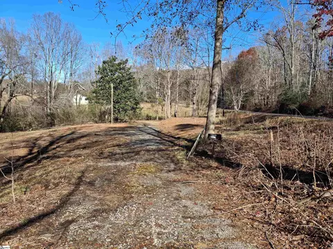 287 Wolf Creek Rd, Easley, SC 29640 photo 4