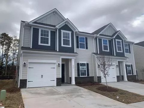 221 Paneer Ln, Taylors, SC 29687