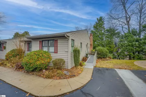 77 Chestnut St # 306, Tryon, NC 28782 photo 4