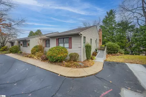 77 Chestnut St # 306, Tryon, NC 28782