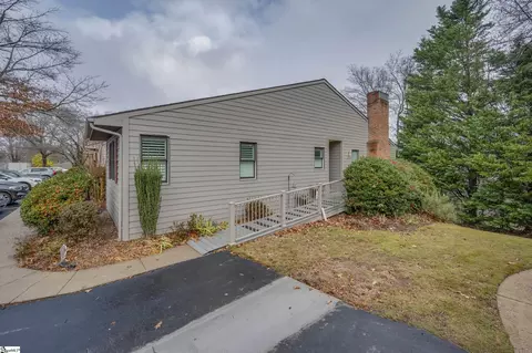 77 Chestnut St # 306, Tryon, NC 28782 photo 5