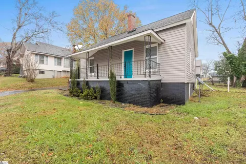 207 S 9th St, Easley, SC 29640 photo 4
