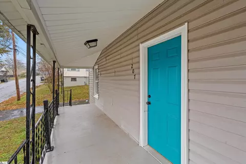 207 S 9th St, Easley, SC 29640 photo 8