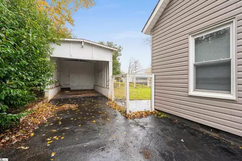 207 S 9th St, Easley, SC 29640 photo 3
