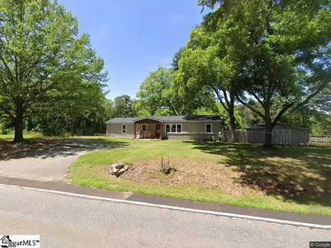 6011 Parris Bridge Rd, Chesnee, SC 29323