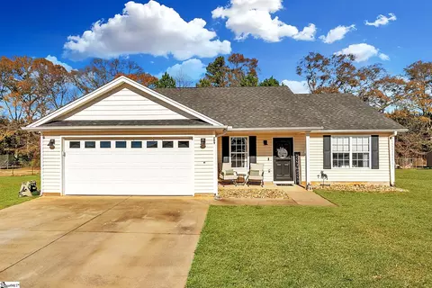 209 Turkey Trot Rd, Williamston, SC 29697