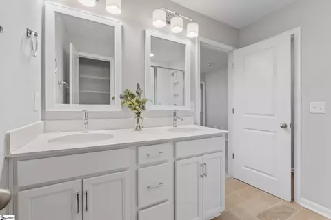 Bath - 348 Stirrup Ct, Greer, SC 29651 photo 1 of 3