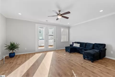 Living - 348 Stirrup Ct, Greer, SC 29651 photo 2 of 2