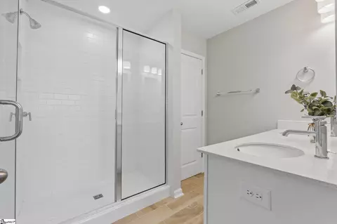Bath - 348 Stirrup Ct, Greer, SC 29651 photo 2 of 3