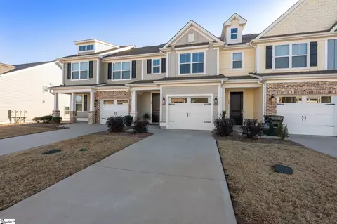 348 Stirrup Ct, Greer, SC 29651