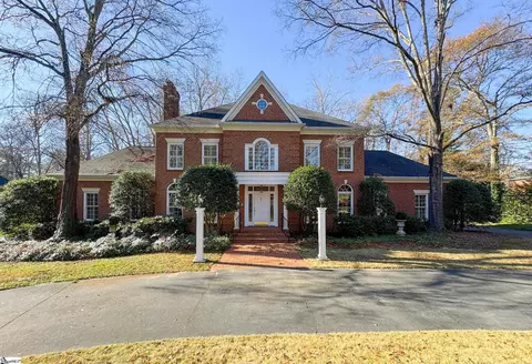 29 Weatherby Dr, Greenville, SC 29615