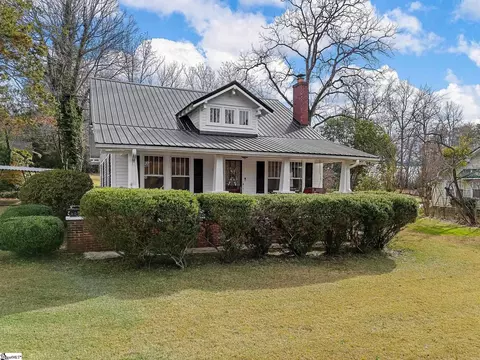 201 W Coleman St, Landrum, SC 29356