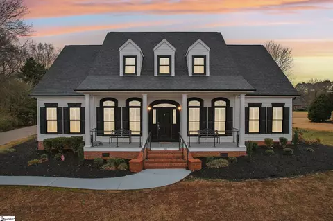 106 Tanglewood Dr, Easley, SC 29642