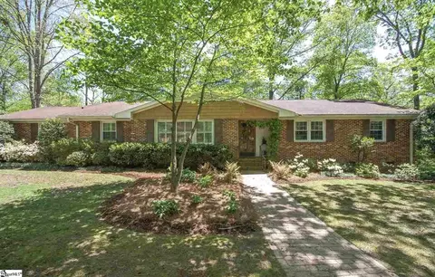 16 Kimberly Ln, Taylors, SC 29687
