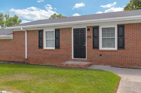 16819 Fairview St, Fountain Inn, SC 29644