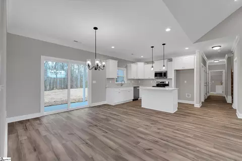 2214 Maw Bridge Rd, Central, SC 29630 photo 9