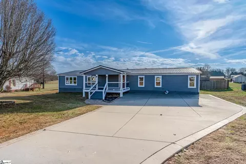 8 Drakemont Ct, Greer, SC 29651
