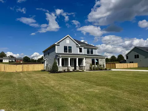 103 Ever Silvers Ln, Taylors, SC 29687