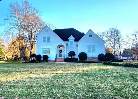 3 Nigh Oak Trce, Greer, SC 29651