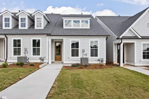334 Lake Greenwood Blvd, Greenwood, SC 29649