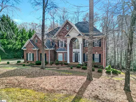 885 Inverness Cir, Spartanburg, SC 29306