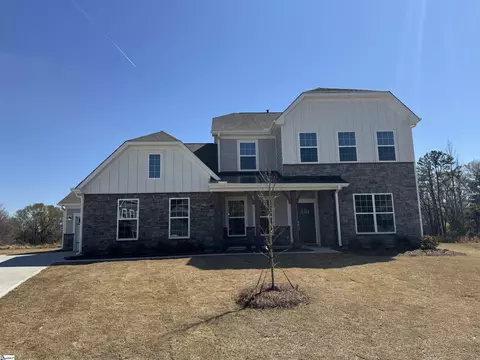 106 Leaning Oaks Ln, Greer, SC 29651