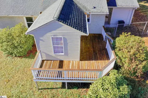 Exterior - 204 Whitten St, Easley, SC 29640 photo 3 of 10