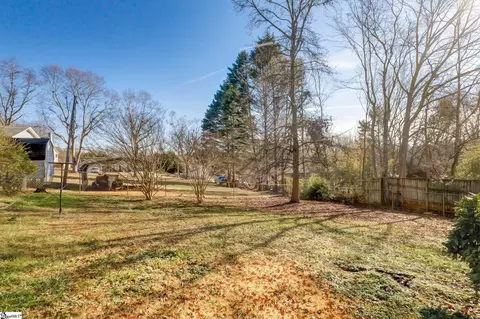 Exterior - 204 Whitten St, Easley, SC 29640 photo 7 of 10