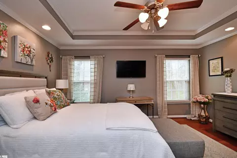 Bedroom - 222 Barry Dr, Greer, SC 29650 photo 3 of 7