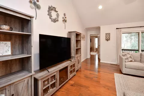 Entry Way - 222 Barry Dr, Greer, SC 29650 photo 4 of 4