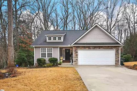 222 Barry Dr, Greer, SC 29650