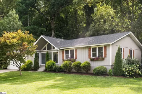 4901 Coach Hill Dr, Greenville, SC 29615