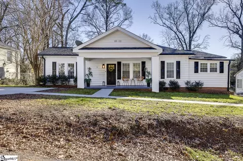 6 Rogers Ave, Greenville, SC 29617