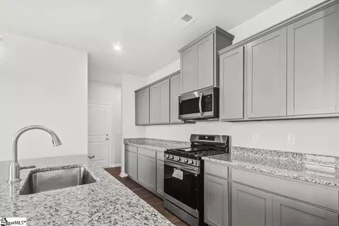 1113 Berry Patch Dr, Lyman, SC 29365 photo 6