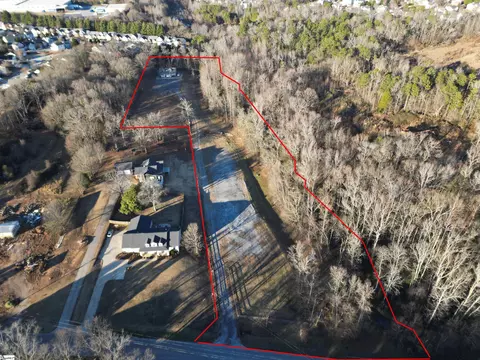 325 Bridges Rd, Simpsonville, SC 29681