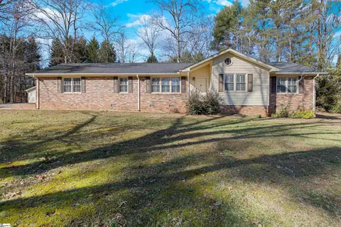 123 Waterloo Cir, Greer, SC 29650