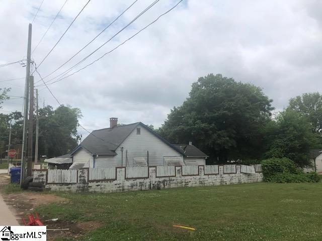 22 Judy St, Greenville, SC 29601