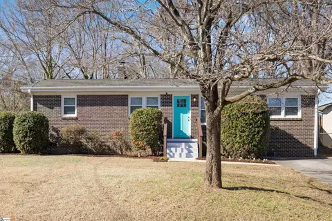 125 Sycamore Dr, Greenville, SC 29607