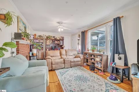Living - 559 Cooley Bridge Rd, Pelzer, SC 29669 photo 1 of 1