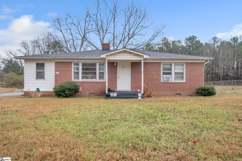 559 Cooley Bridge Rd, Pelzer, SC 29669
