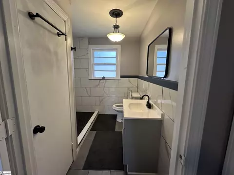 Bath - 12 U St, Honea Path, SC 29654 photo 2 of 2