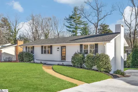 39 Richwood Dr, Greenville, SC 29607
