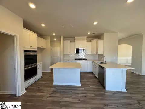 Kitchen - 115 Penrose Cir, Central, SC 29630 photo 2 of 2